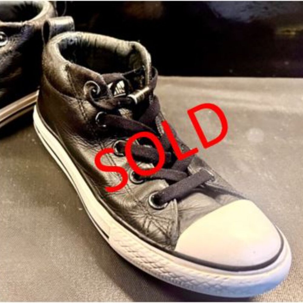 Converse Mid-Top Sneakers in Black Leather, Size 1, Unisex